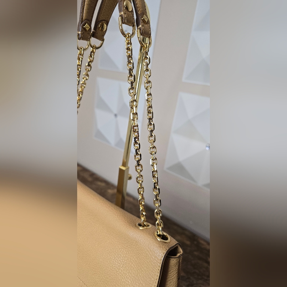 MCM Beige Leather Shoulder Bag - Picture 3 of 15